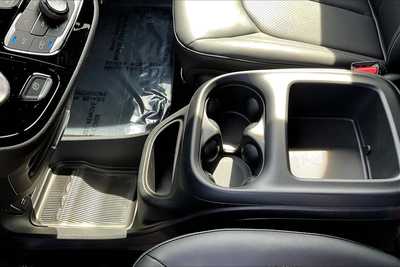 2025 Chrysler Pacifica, $40325. Photo 10