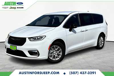 2025 Chrysler Pacifica, $40325. Photo 1