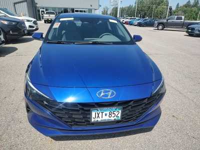 2023 Hyundai Elantra, $17290. Photo 9