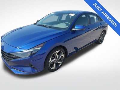 2023 Hyundai Elantra, $17290. Photo 1