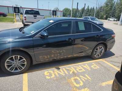 2015 Toyota Camry, $12590. Photo 2