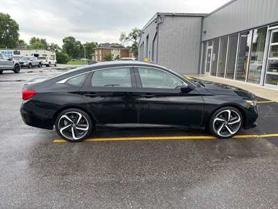 2022 Honda Accord, $26490. Photo 4