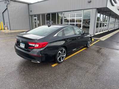 2022 Honda Accord, $26490. Photo 5