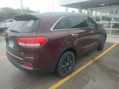 2018 Kia Sorento, $15990. Photo 5
