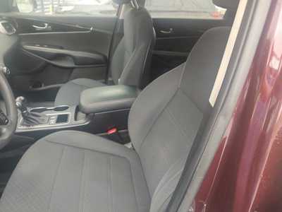 2018 Kia Sorento, $15990. Photo 8