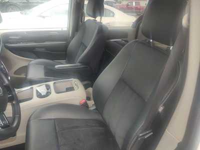 2018 Dodge Caravan, Grand, $13990. Photo 9