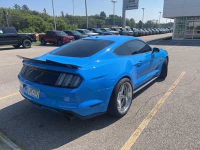 2017 Ford Mustang, $29990. Photo 4