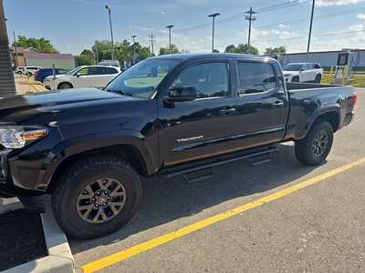 2022 Toyota Tacoma, $35990. Photo 2