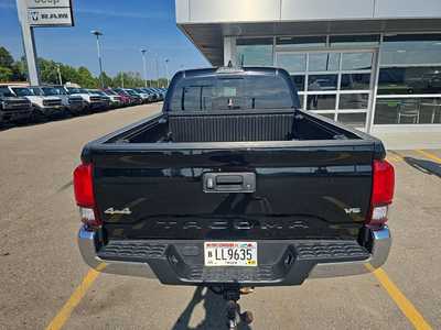 2022 Toyota Tacoma, $35990. Photo 5