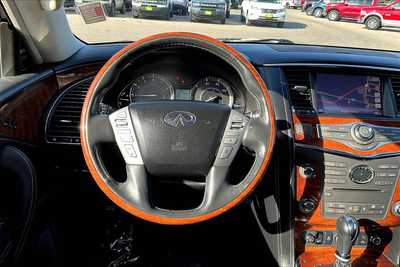 2015 Infiniti QX80, $9990. Photo 10