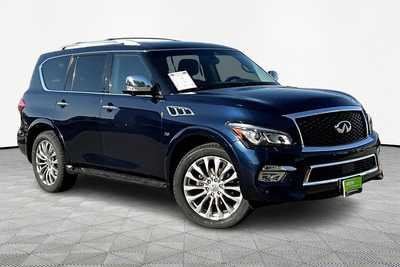 2015 Infiniti QX80, $9990. Photo 3