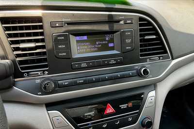 2017 Hyundai Elantra, $14980. Photo 11