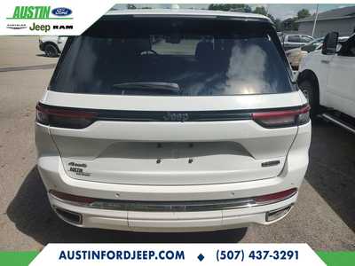 2022 Jeep Grand Cherokee, $39490. Photo 6