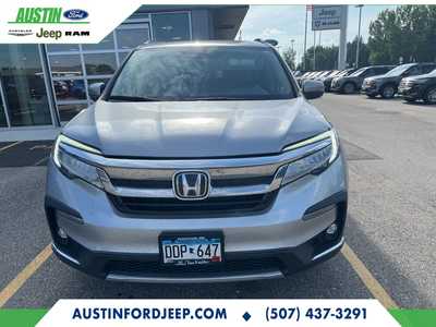 2019 Honda Pilot, $23990. Photo 2