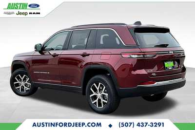 2025 Jeep Grand Cherokee, $43388. Photo 3