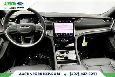2025 Jeep Grand Cherokee, $43388. Photo 5