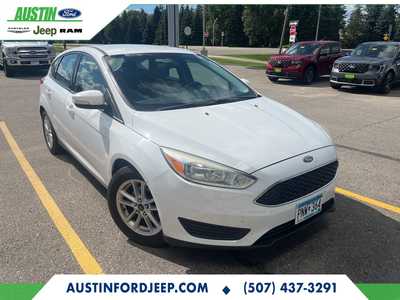 2015 Ford Focus, $6390. Photo 2