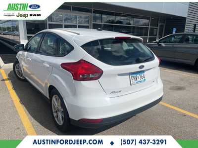 2015 Ford Focus, $6390. Photo 5