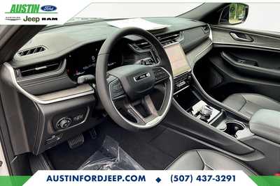 2025 Jeep Grand Cherokee L, $44690. Photo 9
