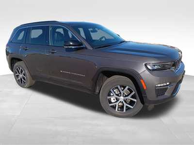2025 Jeep Grand Cherokee, $44388. Photo 7