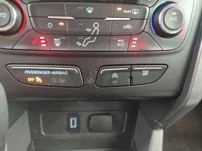 2017 Ford Escape, $13900. Photo 9