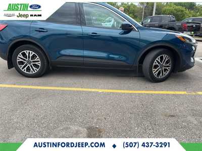 2020 Ford Escape, $21290. Photo 3