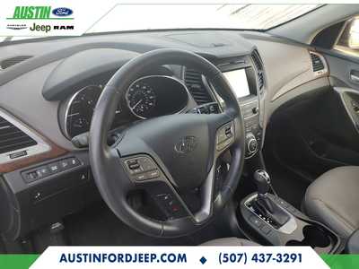 2018 Hyundai Santa Fe, $15980. Photo 12