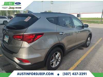 2018 Hyundai Santa Fe, $15980. Photo 6