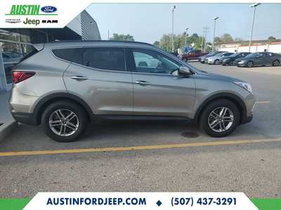 2018 Hyundai Santa Fe, $15980. Photo 8