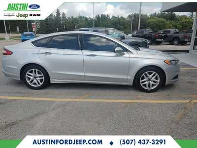 2016 Ford Fusion, $11190. Photo 4