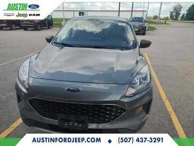 2022 Ford Escape, $18990. Photo 2