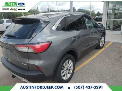 2022 Ford Escape, $18990. Photo 6