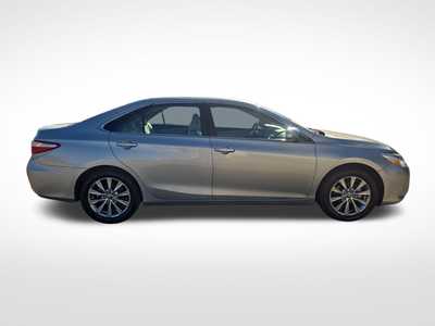 2015 Toyota Camry, $17980. Photo 7