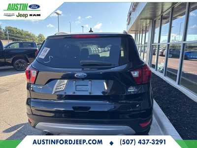 2019 Ford Escape, $16490. Photo 4