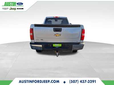 2010 Chevrolet 1500 Reg Cab, $9750. Photo 4