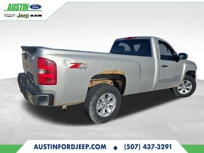 2010 Chevrolet 1500 Reg Cab, $9750. Photo 5