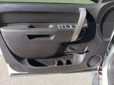 2013 Chevrolet 1500 Crew Cab, $12490. Photo 11