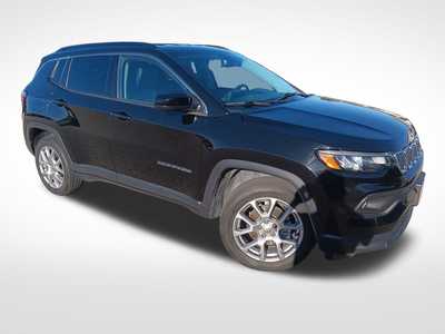 2022 Jeep Compass, $23750. Photo 8