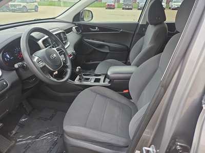 2019 Kia Sorento, $10750. Photo 10