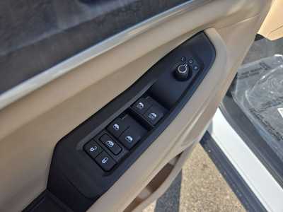 2025 Jeep Grand Cherokee, $43852. Photo 12