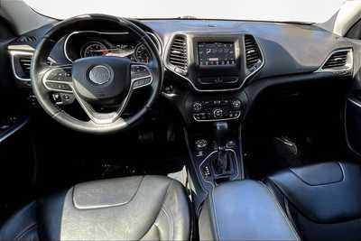 2019 Jeep Cherokee, $14490. Photo 8