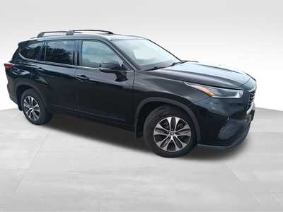 2021 Toyota Highlander, $29980. Photo 8