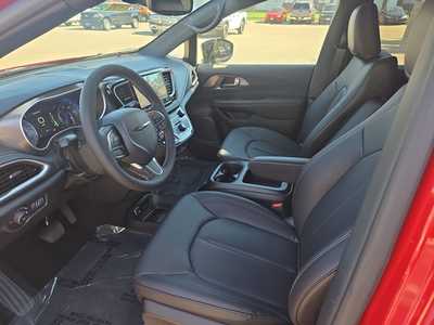 2026 Chrysler Pacifica, $42730. Photo 12