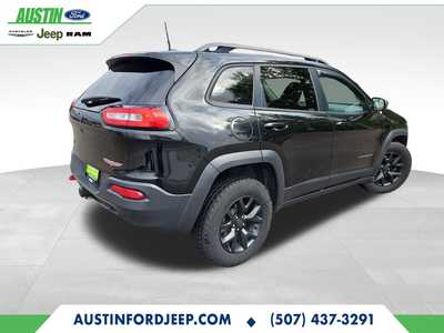 2017 Jeep Cherokee, $10490. Photo 5