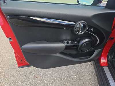 2017 MINI Cooper, $13490. Photo 11
