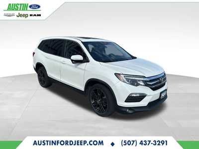 2018 Honda Pilot, $22250. Photo 2