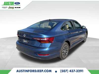 2019 Volkswagen Jetta, $16925. Photo 4