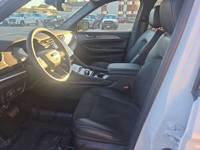 2025 Jeep Grand Cherokee, $41385. Photo 10