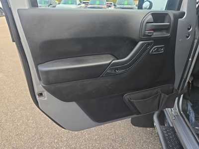 2014 Jeep Wrangler Unlimited, $17990. Photo 10