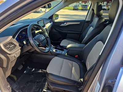 2022 Ford Escape, $26980. Photo 12